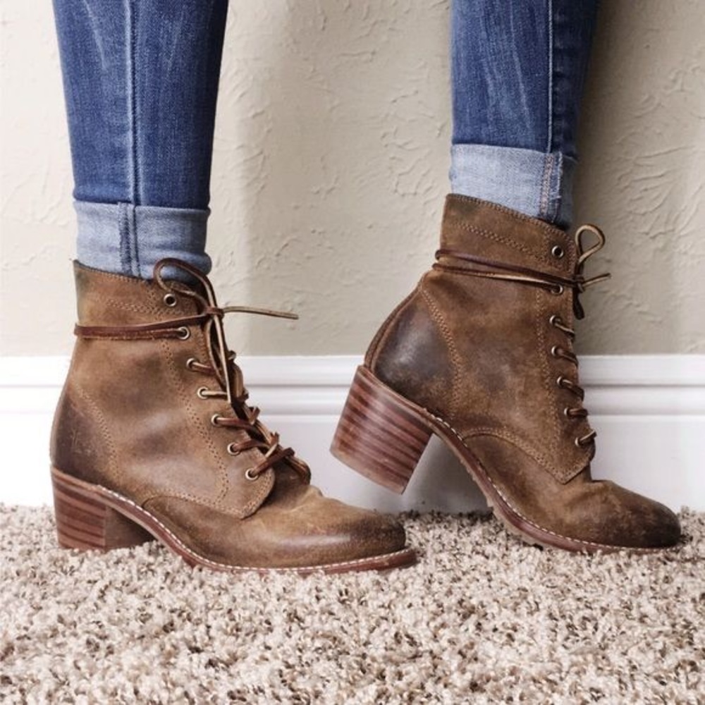 Frye Sabrina Lace Up Boot